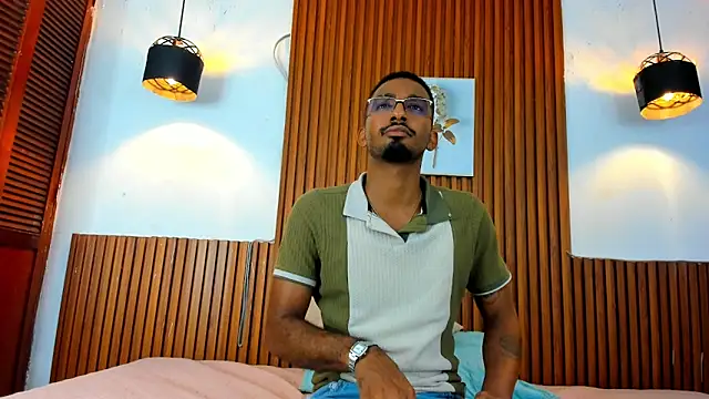 Darwin mayo online show from November 2025 06:10:01 PM