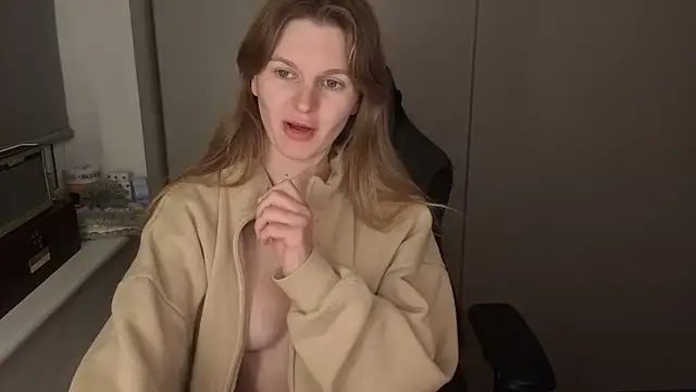 Lilly-Luscious online show from November 2025 09:49:02 PM