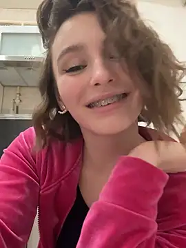 ZariaFlame online show from January 2026 12:16:01 AM