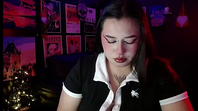 Ravendark  online show from December 2025 08:15:02 PM