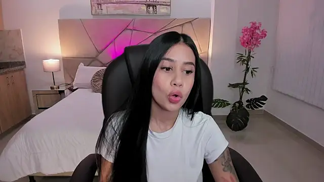 miranda crawfor online show from September 2025 12:43:02 PM