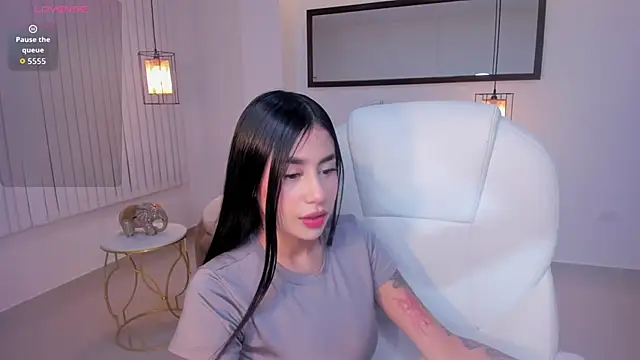 miranda crawfor online show from April 2026 01:42:01 AM