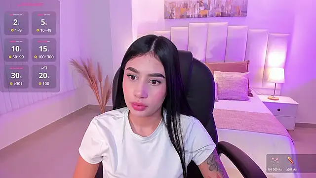 Snapshot of miranda_crawfor chatting on July 2026 08:44:01 PM miranda crawfor online show from July 2026 08:44:01 PM