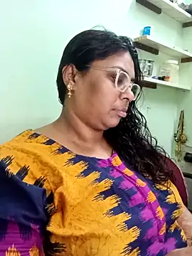 Snapshot of zara-mallus chatting on October 2025 05:42:01 PM zara-mallus online show from October 2025 05:42:01 PM