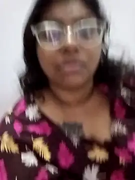 Snapshot of zara-mallus chatting on October 2025 01:34:01 PM zara-mallus online show from October 2025 01:34:01 PM