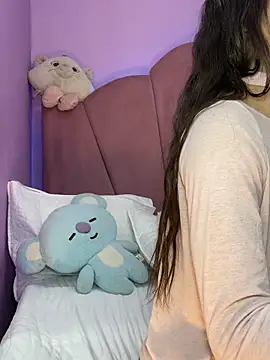 Snapshot of ShantyMillan chatting on May 2026 12:54:01 PM ShantyMillan online show from May 2026 12:54:01 PM
