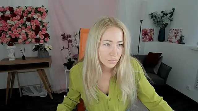 AstraMonroe online show from April 2026 01:50:01 AM