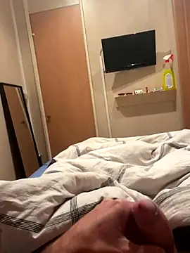 maxime3266 online show from October 2025 05:05:01 AM