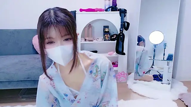 Snapshot of -Nyanko-chan- chatting on May 2026 09:19:01 PM -Nyanko-chan- online show from May 2026 09:19:01 PM