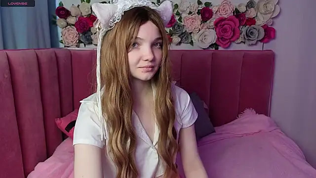 AnimeAlica18 online show from November 2025 08:35:01 AM