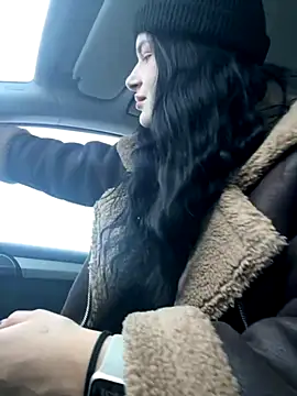 MiraReach online show from November 2025 02:32:01 AM