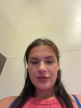 Snapshot of MiraReach chatting on July 2026 06:47:02 AM MiraReach online show from July 2026 06:47:02 AM