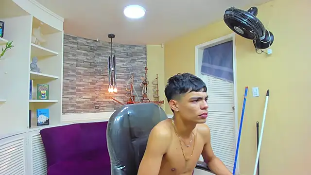 Brownie Lovers online show from October 2025 10:48:01 AM