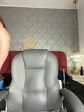 Katie shuangs online show from April 2026 11:51:02 PM