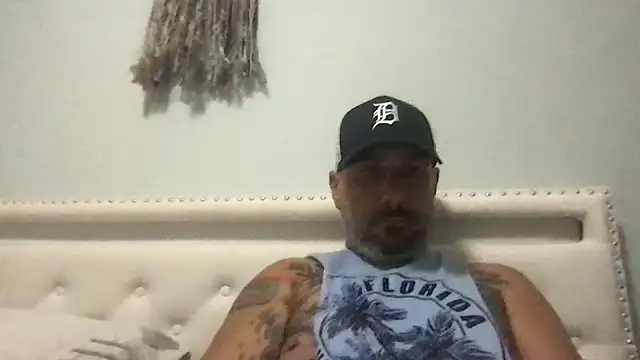 Snapshot of tattedNitalian chatting on November 2025 02:58:02 AM tattedNitalian online show from November 2025 02:58:02 AM