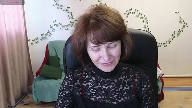 Lia Tito online show from April 2026 10:28:01 AM