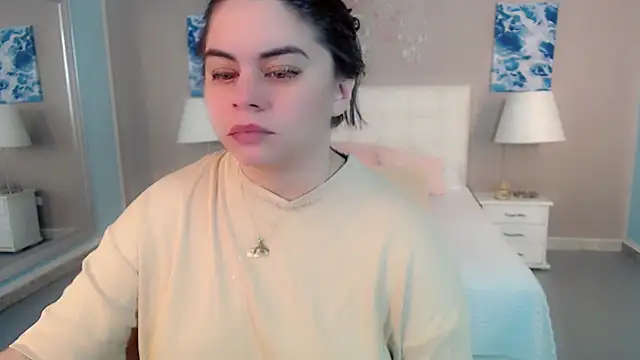 maddissonivanova online show from February 2026 07:01:01 PM