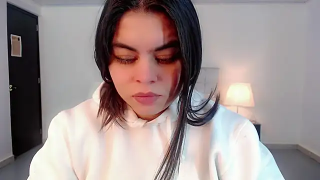 maddissonivanova online show from March 2026 07:09:01 PM