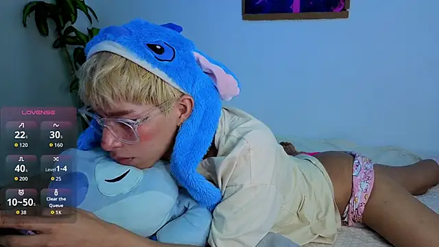 taichi bluy online show from December 2025 03:55:01 AM