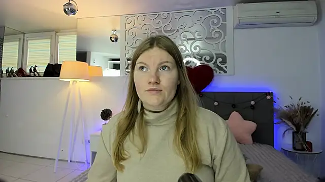 Snapshot of AshleyJoness chatting on November 2025 05:52:02 AM AshleyJoness online show from November 2025 05:52:02 AM