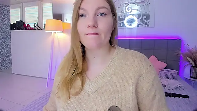 Snapshot of AshleyJoness chatting on November 2025 06:02:01 AM AshleyJoness online show from November 2025 06:02:01 AM