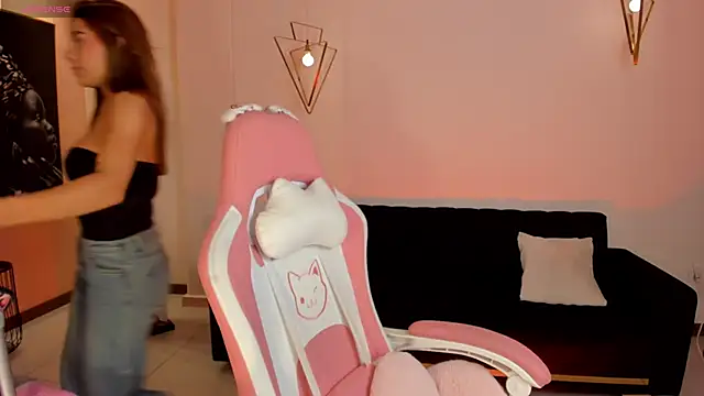 IbizaJacobs online show from April 2026 12:18:01 PM