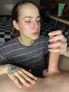 Flare0n online show from March 2026 12:54:01 PM