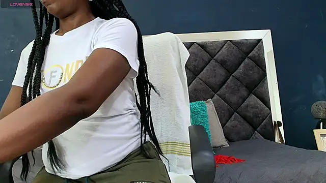 Snapshot of ebony__jheim chatting on September 2025 02:32:01 PM ebony jheim online show from September 2025 02:32:01 PM
