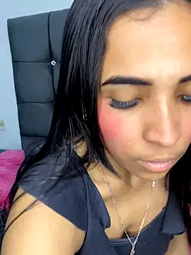 Rosa 25x online show from September 2025 01:03:01 PM