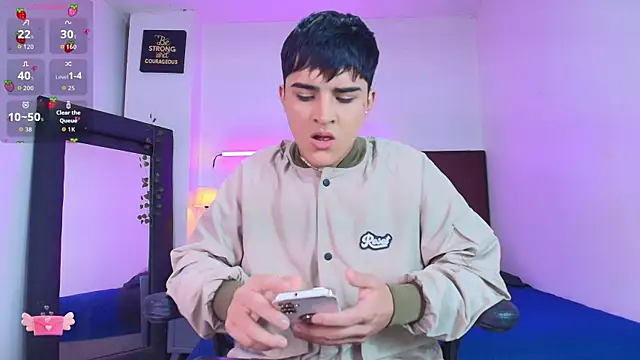 Lucass love online show from November 2025 04:28:01 PM