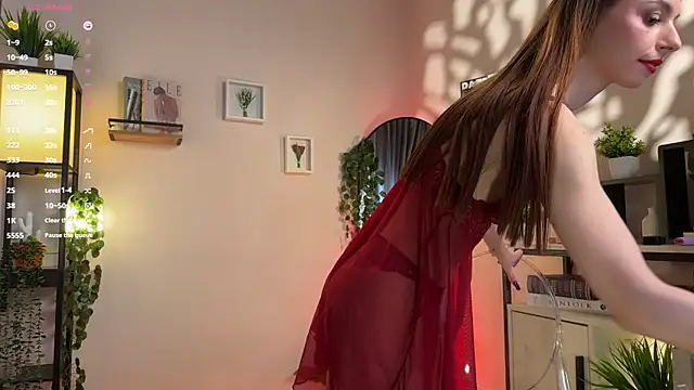 Amelie Crosby online show from April 2026 01:41:01 PM