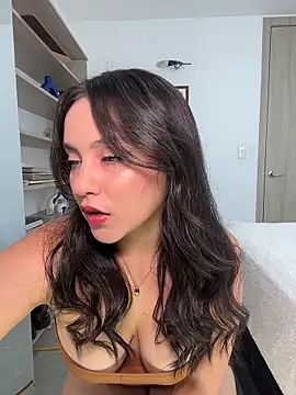 lunatorch online show from April 2026 07:49:02 PM