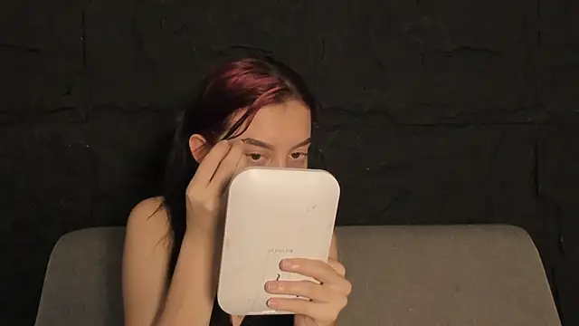 CleoWhite online show from November 2025 09:15:01 PM