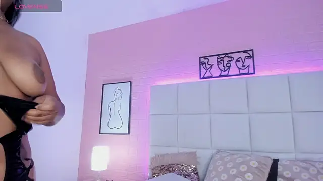 Meloddy Parkerr  online show from April 2026 11:55:02 AM