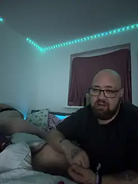 mrandmrsdarkside online show from April 2026 10:48:01 PM