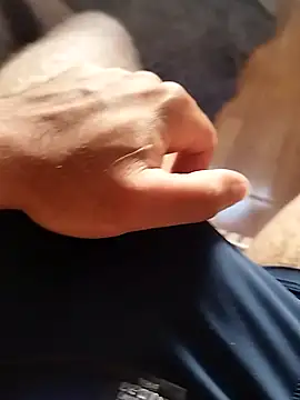 Snapshot of O_Mascarado_NK chatting on April 2026 08:20:01 PM O Mascarado NK online show from April 2026 08:20:01 PM