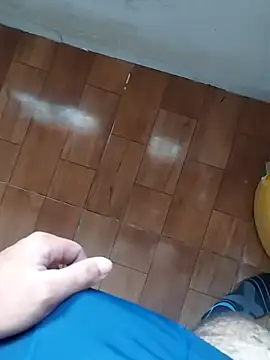 Snapshot of O_Mascarado_NK chatting on April 2026 10:42:01 AM O Mascarado NK online show from April 2026 10:42:01 AM