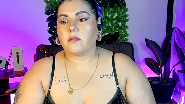 AndreaKinky online show from June 2026 10:03:02 PM