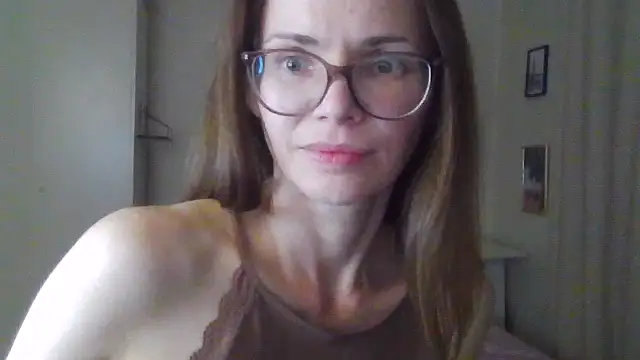 Snapshot of SEA_Dream chatting on April 2026 06:05:02 PM SEA Dream online show from April 2026 06:05:02 PM