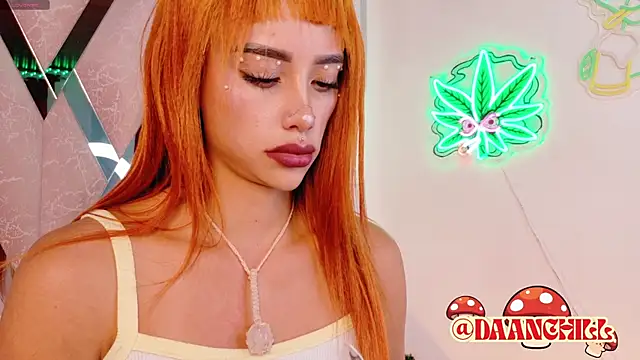 ScarlettRusso1 online show from April 2026 07:58:02 PM