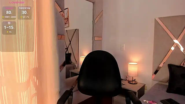 Mia volkova online show from November 2025 08:31:01 PM