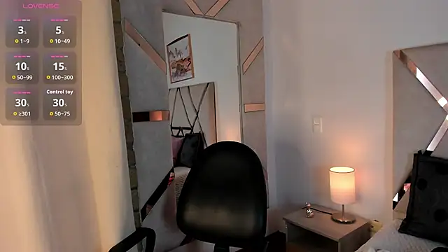 Mia volkova online show from November 2025 12:58:02 PM