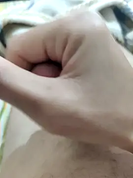 emrekzlk52 online show from October 2025 01:23:02 PM