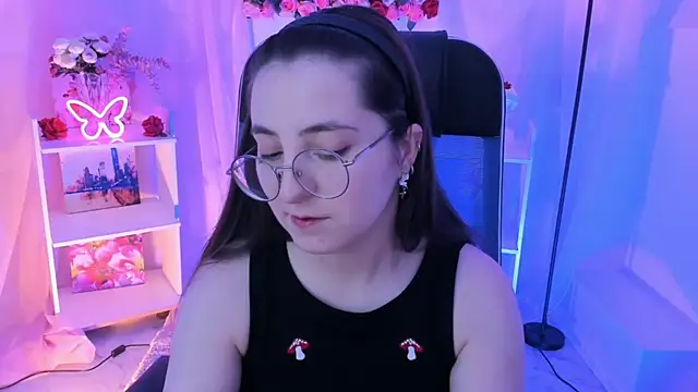 VirtuallVoyant online show from October 2025 04:46:01 AM