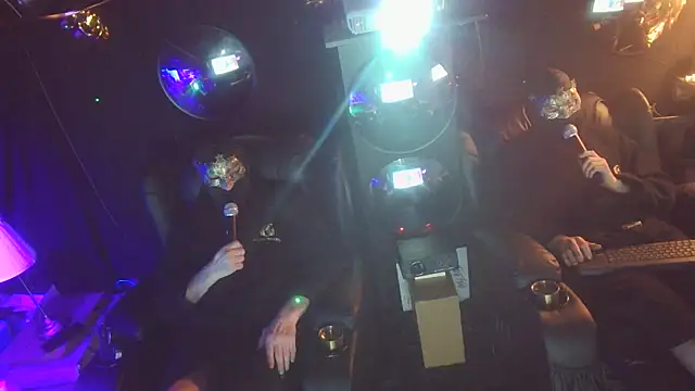 wank-over-ur-photo online show from March 2026 11:00:01 PM