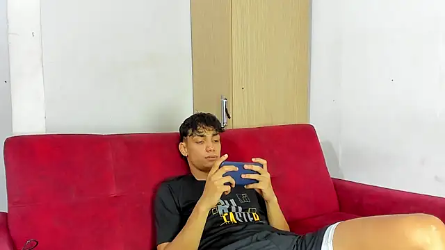 Snapshot of willy_sexxx18 chatting on June 2026 07:36:01 PM willy sexxx18 online show from June 2026 07:36:01 PM