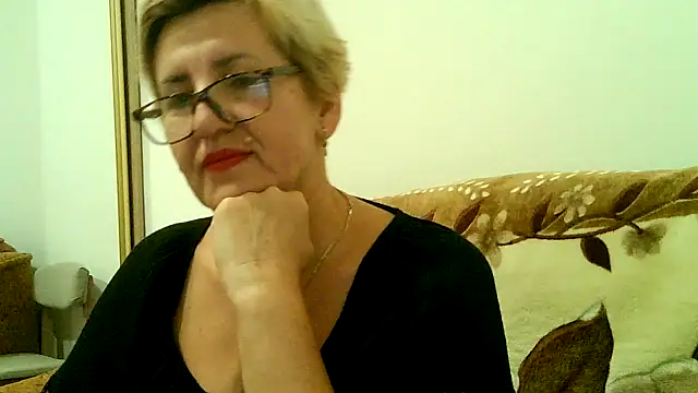 Dana4921 online show from September 2025 05:40:01 PM