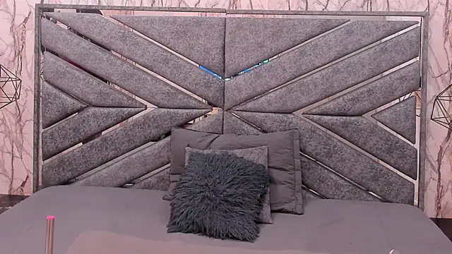 SASHA BROWNIE   online show from January 2026 07:26:01 PM