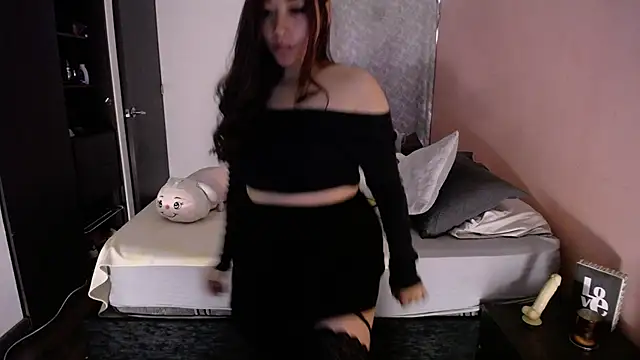 Mia 1120 online show from July 2026 07:39:01 PM