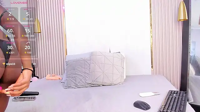 Skylar Smith  online show from November 2025 01:10:02 PM